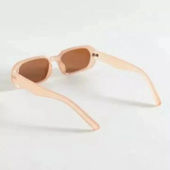 Urban Outfitters Kelsey Rectangle Matte Pink Sunglasses - Picture 2 of 2